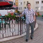 Artur Wall on My World.
